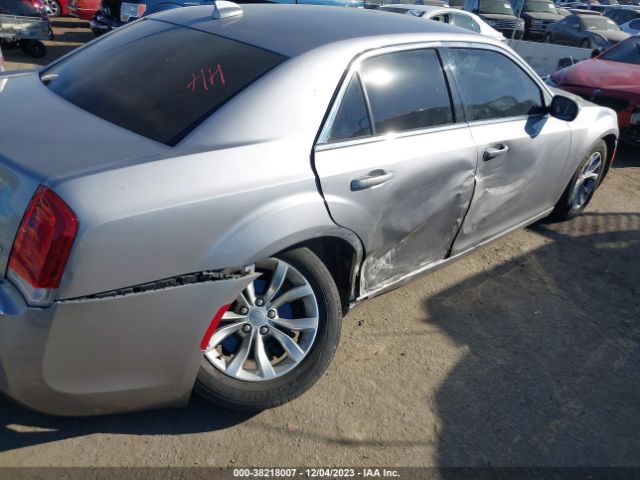 Photo 5 VIN: 2C3CCAAG3JH137621 - CHRYSLER 300 