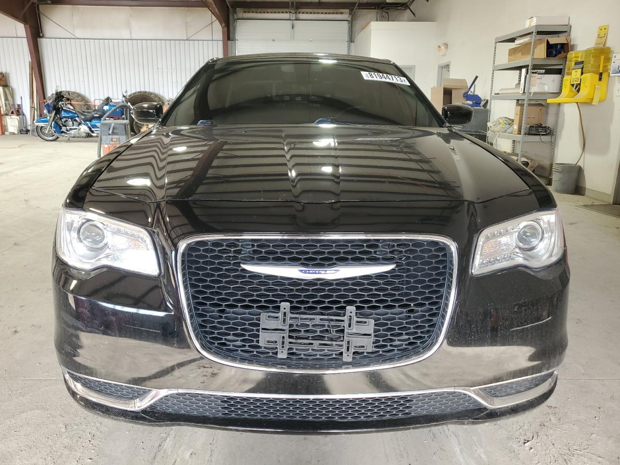 Photo 4 VIN: 2C3CCAAG3KH648103 - CHRYSLER 300 