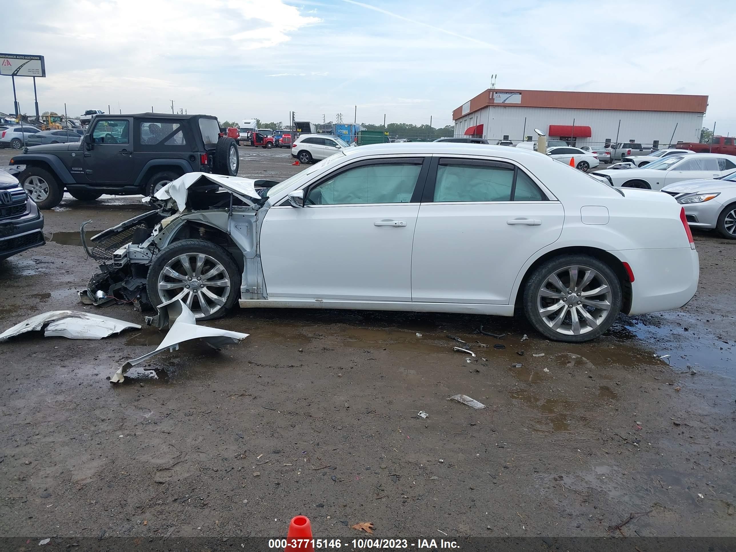 Photo 13 VIN: 2C3CCAAG3KH682963 - CHRYSLER 300 