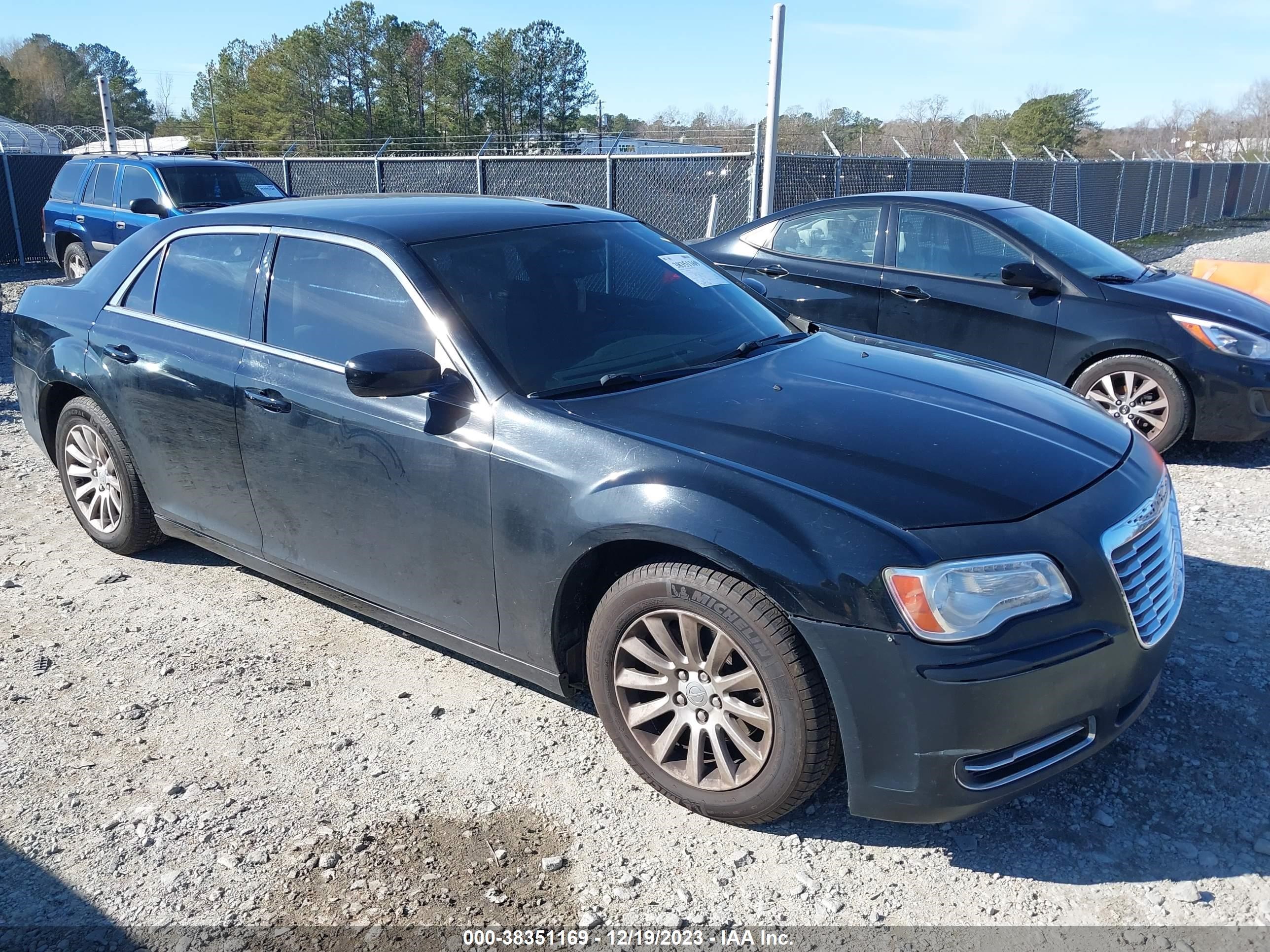 Photo 0 VIN: 2C3CCAAG4CH118000 - CHRYSLER 300 