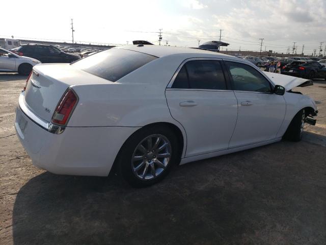 Photo 2 VIN: 2C3CCAAG4DH588609 - CHRYSLER 300 