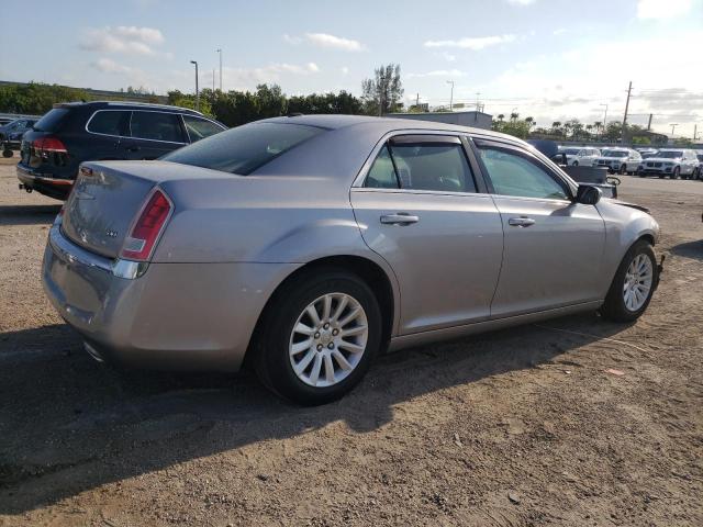 Photo 2 VIN: 2C3CCAAG4DH647478 - CHRYSLER 300 