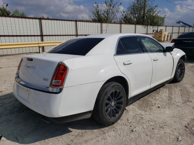 Photo 2 VIN: 2C3CCAAG4EH127461 - CHRYSLER 300 