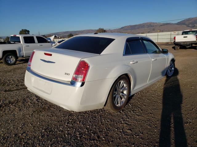 Photo 3 VIN: 2C3CCAAG4EH336151 - CHRYSLER 300 