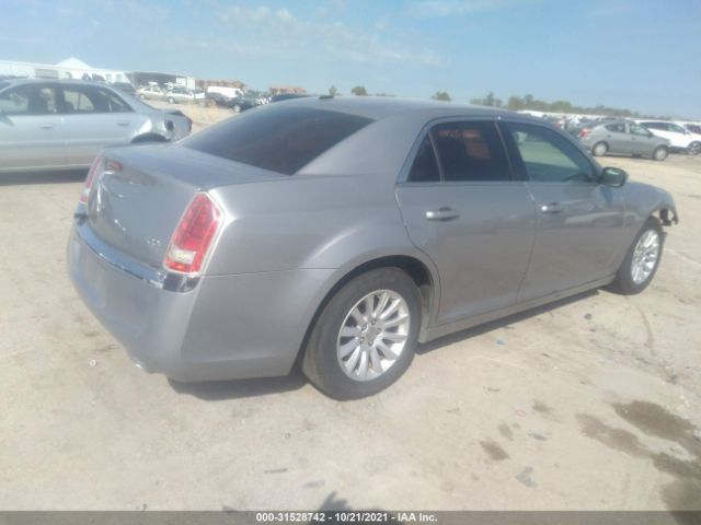 Photo 3 VIN: 2C3CCAAG4EH379856 - CHRYSLER 300 