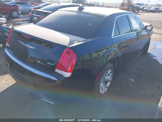 Photo 3 VIN: 2C3CCAAG4FH882627 - CHRYSLER 300 