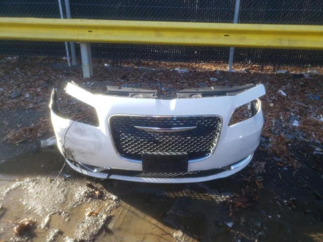 Photo 11 VIN: 2C3CCAAG4GH135661 - CHRYSLER 300 