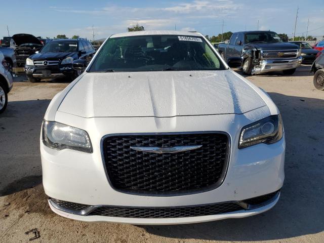 Photo 4 VIN: 2C3CCAAG4JH264667 - CHRYSLER 300 TOURIN 