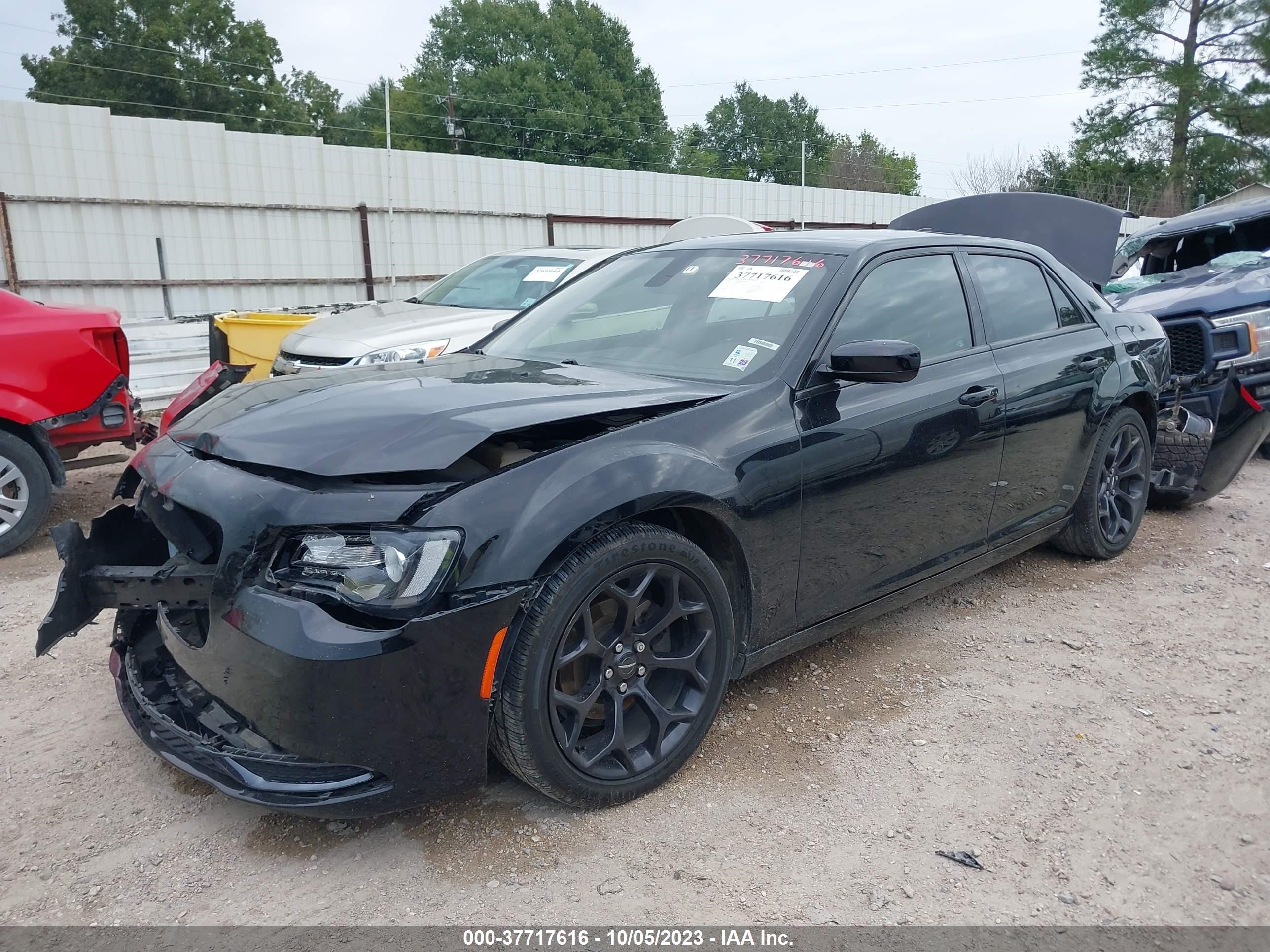 Photo 1 VIN: 2C3CCAAG4KH582614 - CHRYSLER 300 