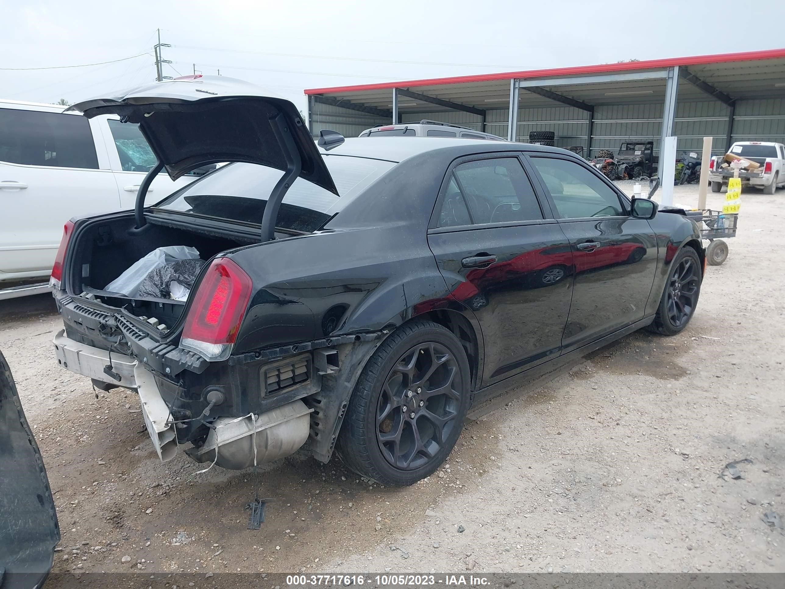 Photo 3 VIN: 2C3CCAAG4KH582614 - CHRYSLER 300 