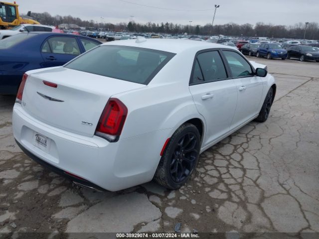 Photo 3 VIN: 2C3CCAAG4LH115792 - CHRYSLER 300 