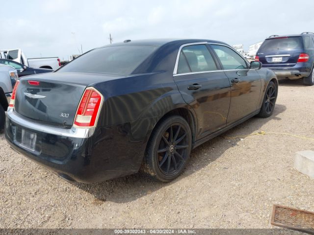 Photo 3 VIN: 2C3CCAAG5DH588201 - CHRYSLER 300 