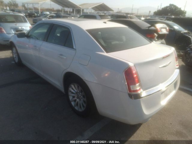 Photo 2 VIN: 2C3CCAAG5EH233532 - CHRYSLER 300 