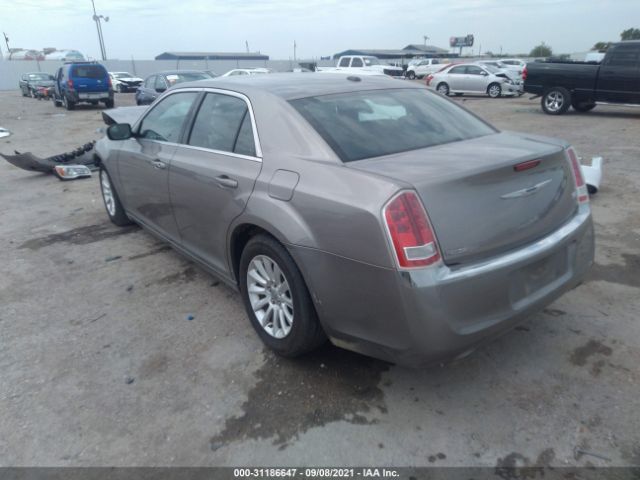 Photo 2 VIN: 2C3CCAAG5EH305815 - CHRYSLER 300 