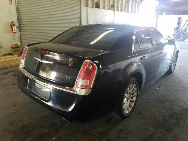 Photo 3 VIN: 2C3CCAAG5EH345666 - CHRYSLER 300 