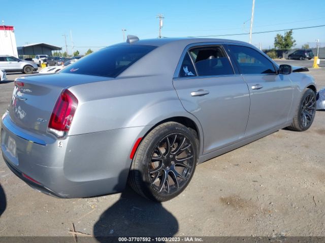 Photo 3 VIN: 2C3CCAAG5FH810500 - CHRYSLER 300 