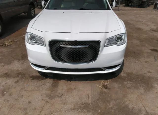 Photo 5 VIN: 2C3CCAAG5GH135359 - CHRYSLER 300 