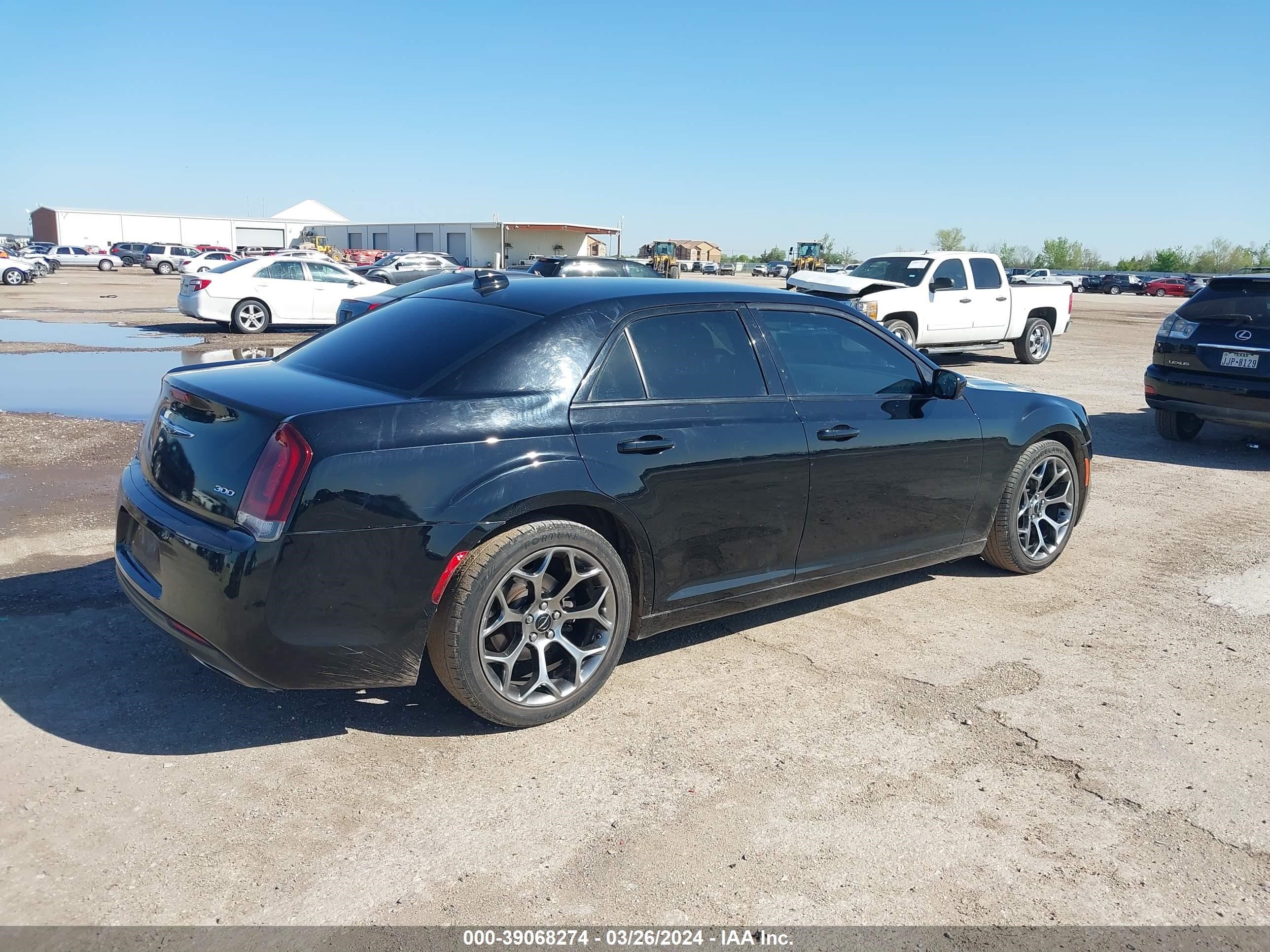 Photo 3 VIN: 2C3CCAAG5JH294048 - CHRYSLER 300 