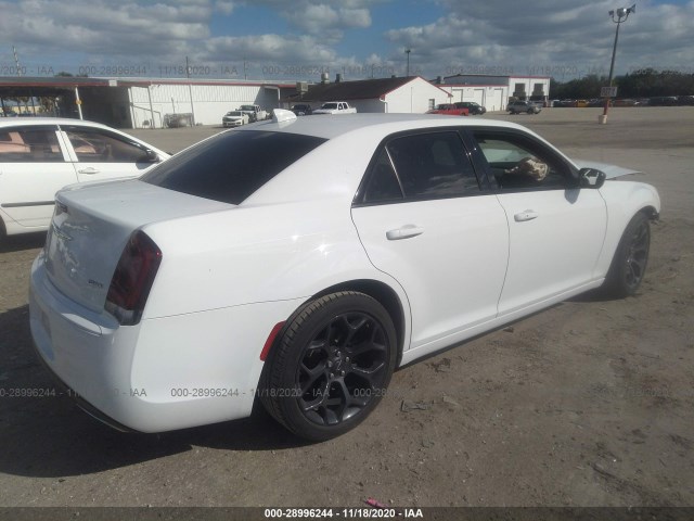 Photo 3 VIN: 2C3CCAAG5KH613420 - CHRYSLER 300 