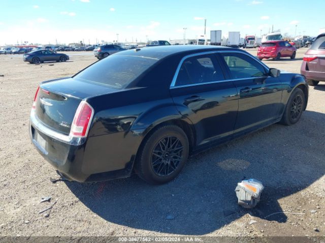 Photo 3 VIN: 2C3CCAAG6EH189833 - CHRYSLER 300 