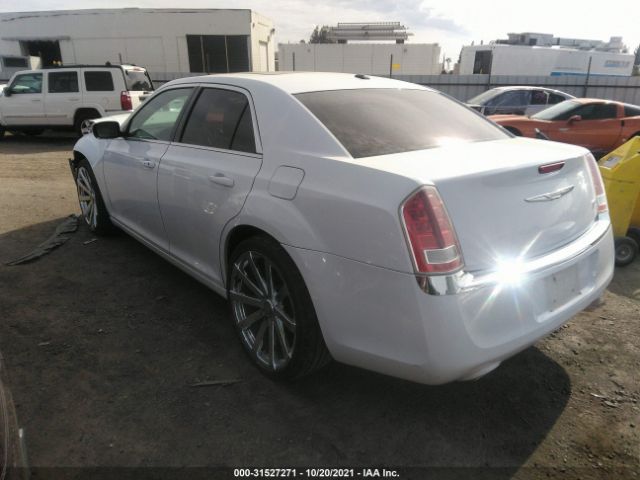 Photo 2 VIN: 2C3CCAAG6EH380524 - CHRYSLER 300 