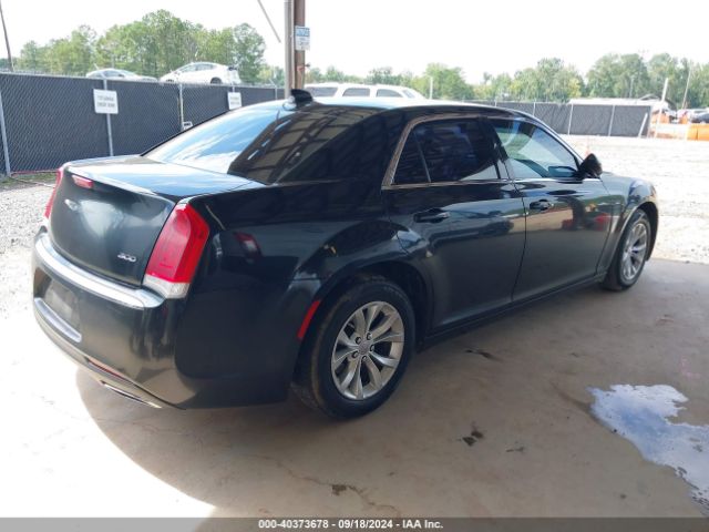 Photo 3 VIN: 2C3CCAAG6FH735824 - CHRYSLER 300 