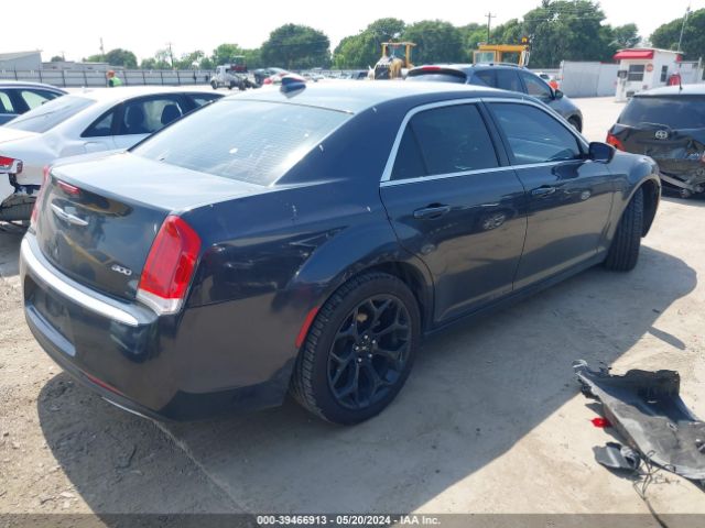 Photo 3 VIN: 2C3CCAAG6FH930998 - CHRYSLER 300 