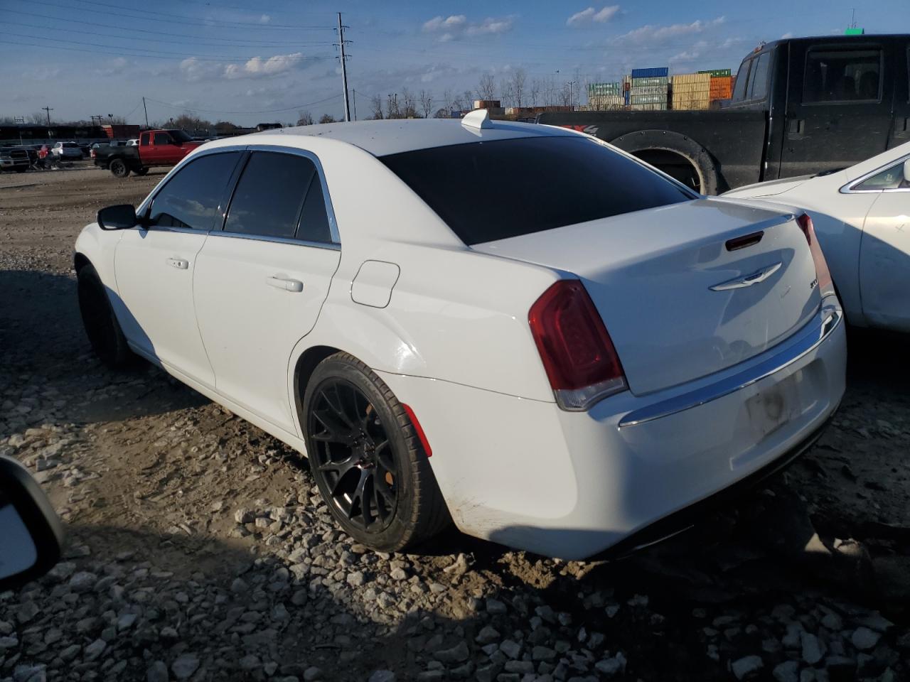 Photo 1 VIN: 2C3CCAAG6JH302125 - CHRYSLER 300 