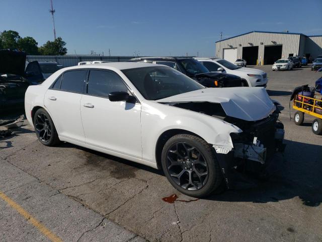 Photo 3 VIN: 2C3CCAAG6KH590746 - CHRYSLER 300 TOURIN 