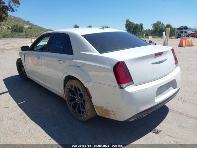 Photo 2 VIN: 2C3CCAAG6KH693696 - CHRYSLER 300 