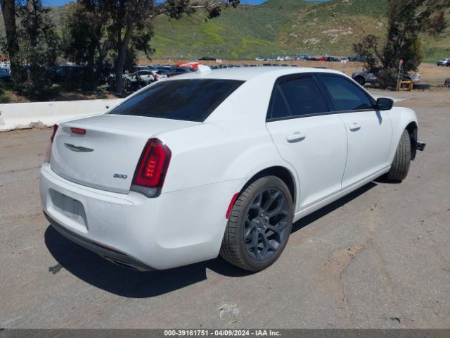 Photo 3 VIN: 2C3CCAAG6KH693696 - CHRYSLER 300 