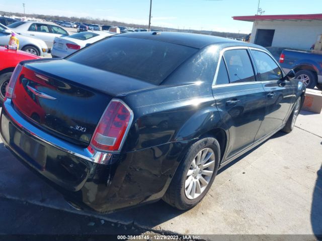 Photo 3 VIN: 2C3CCAAG7CH116581 - CHRYSLER 300 