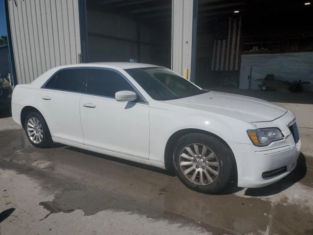 Photo 3 VIN: 2C3CCAAG7DH551232 - CHRYSLER 300 