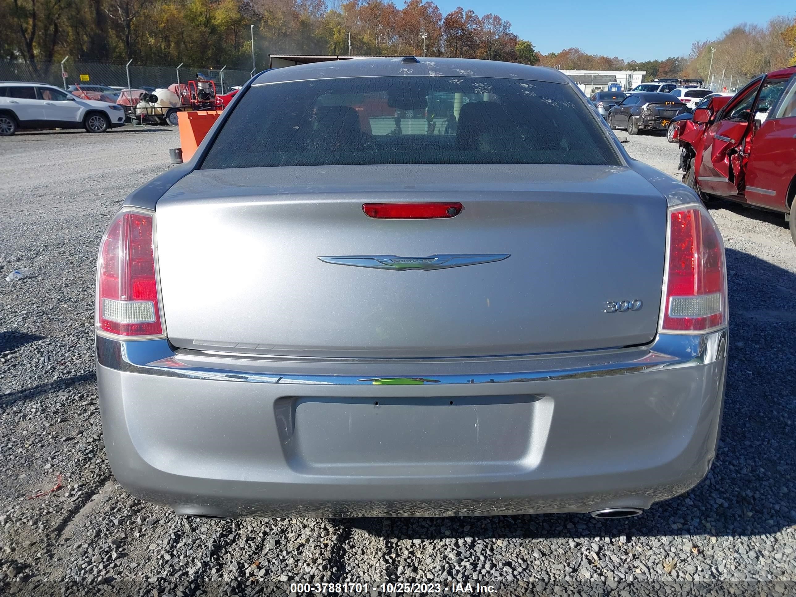 Photo 15 VIN: 2C3CCAAG7DH627306 - CHRYSLER 300 