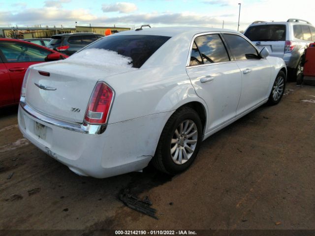 Photo 3 VIN: 2C3CCAAG7EH104286 - CHRYSLER 300 