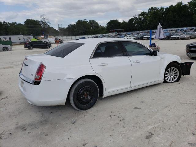 Photo 2 VIN: 2C3CCAAG7EH127552 - CHRYSLER 300 