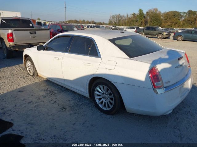 Photo 2 VIN: 2C3CCAAG7EH189792 - CHRYSLER 300 