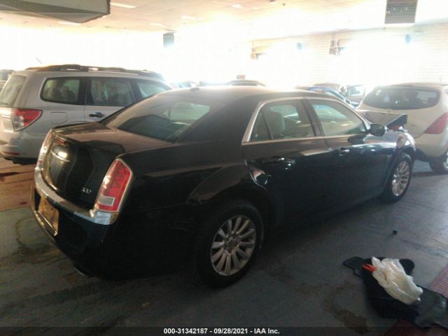 Photo 3 VIN: 2C3CCAAG7EH212892 - CHRYSLER 300 