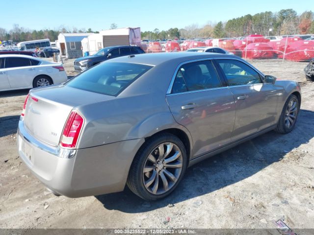 Photo 3 VIN: 2C3CCAAG7EH263275 - CHRYSLER 300 