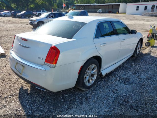 Photo 3 VIN: 2C3CCAAG7FH930864 - CHRYSLER 300 