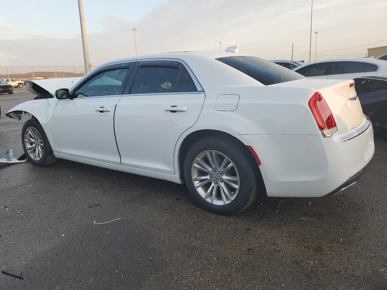 Photo 1 VIN: 2C3CCAAG7GH307925 - CHRYSLER 300 