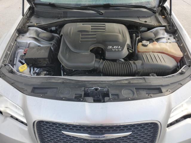 Photo 10 VIN: 2C3CCAAG7JH208979 - CHRYSLER 300 TOURIN 