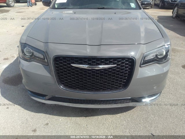 Photo 5 VIN: 2C3CCAAG7JH320472 - CHRYSLER 300 