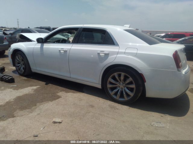 Photo 2 VIN: 2C3CCAAG7JH342195 - CHRYSLER 300 