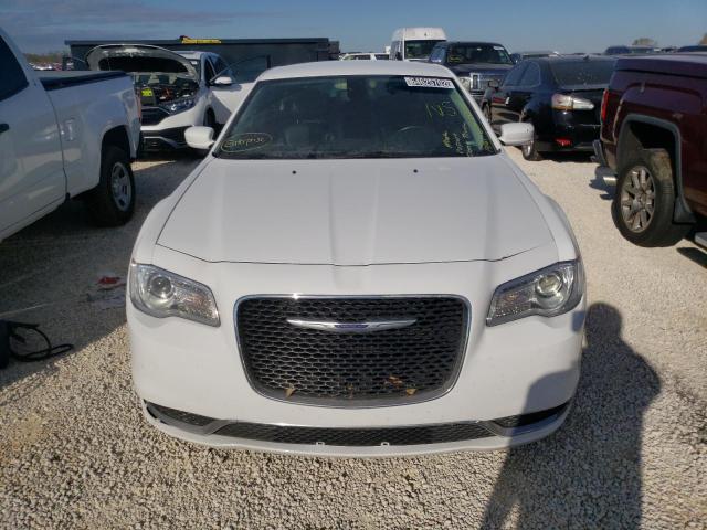 Photo 4 VIN: 2C3CCAAG7KH755803 - CHRYSLER 300 TOURIN 