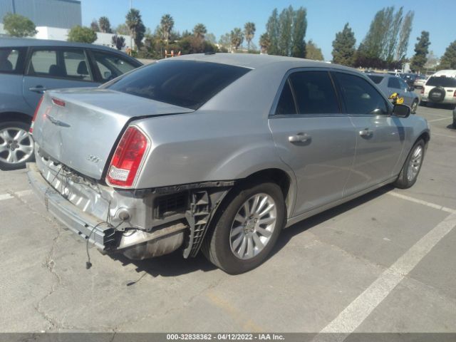 Photo 3 VIN: 2C3CCAAG8CH142350 - CHRYSLER 300 