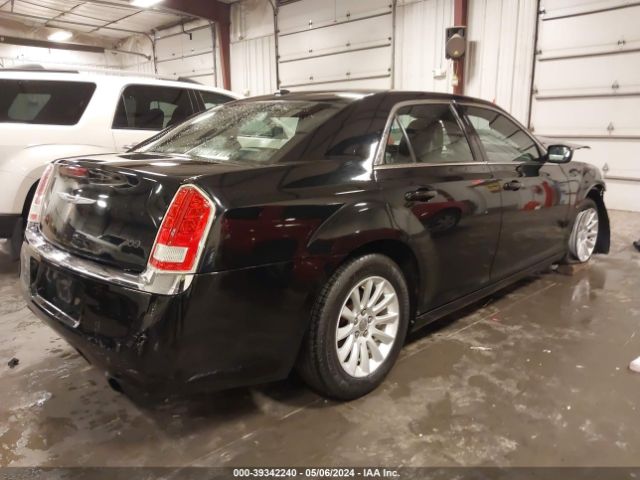 Photo 3 VIN: 2C3CCAAG8CH165871 - CHRYSLER 300 