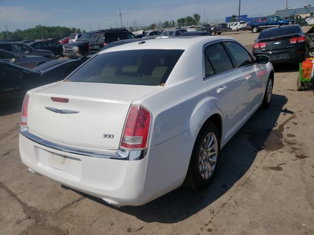 Photo 3 VIN: 2C3CCAAG8DH513170 - CHRYSLER 300 