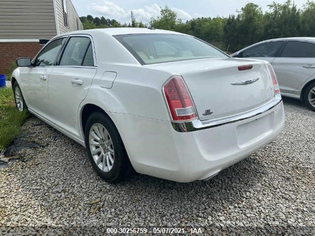 Photo 3 VIN: 2C3CCAAG8EH105771 - CHRYSLER 300 