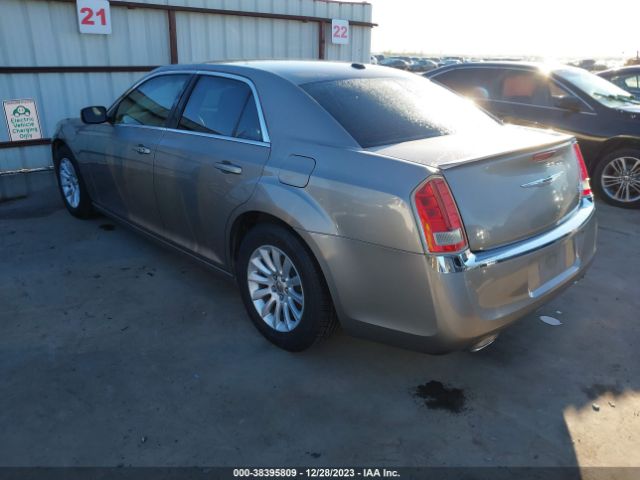 Photo 2 VIN: 2C3CCAAG8EH156798 - CHRYSLER 300 